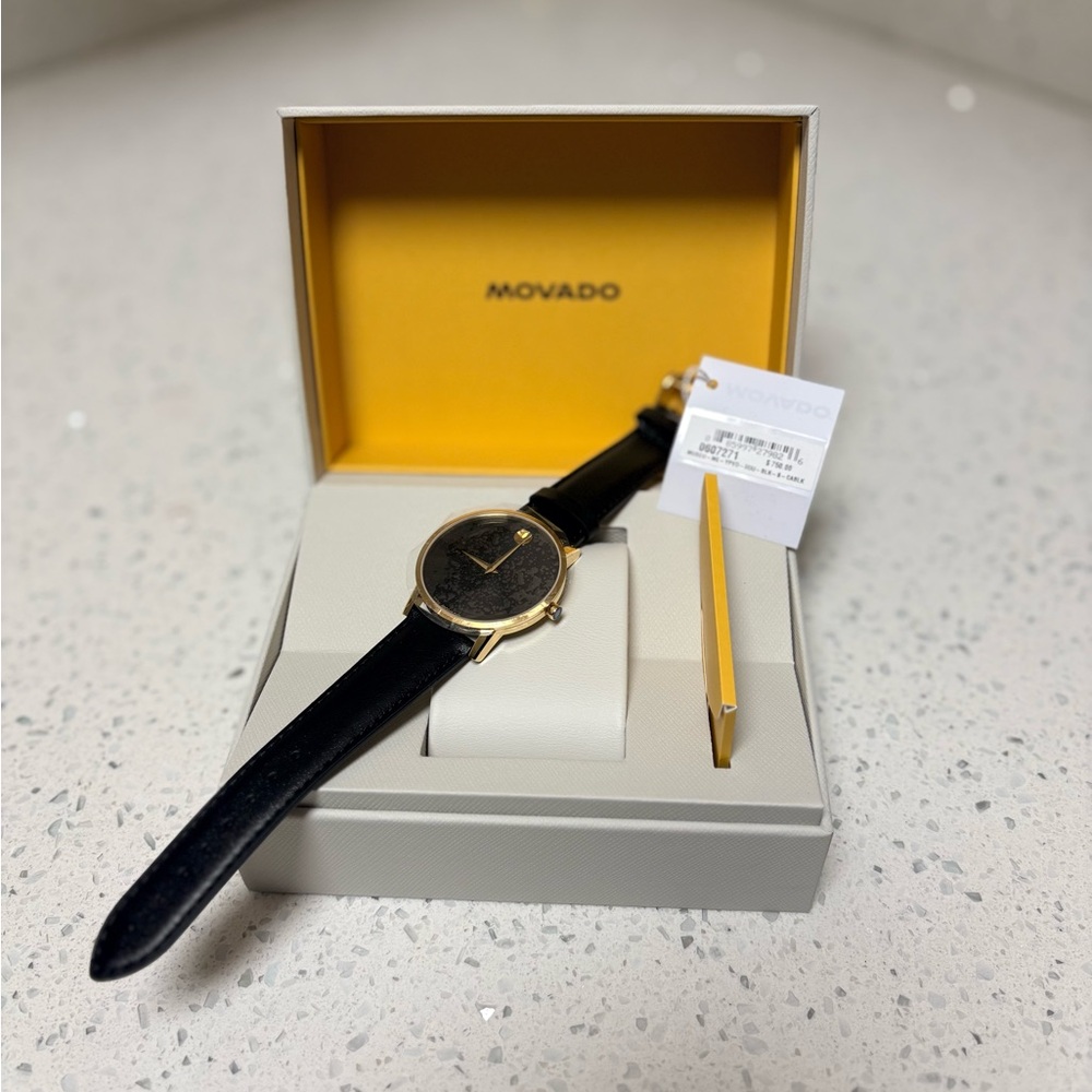Movado Gold Tone Museum classic Watch with Black Leather Strap 40mm